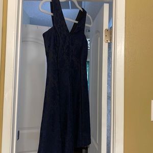 Black and blue dress, v-cut, thigh length